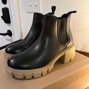Black Chunky Steve Madden Boots
